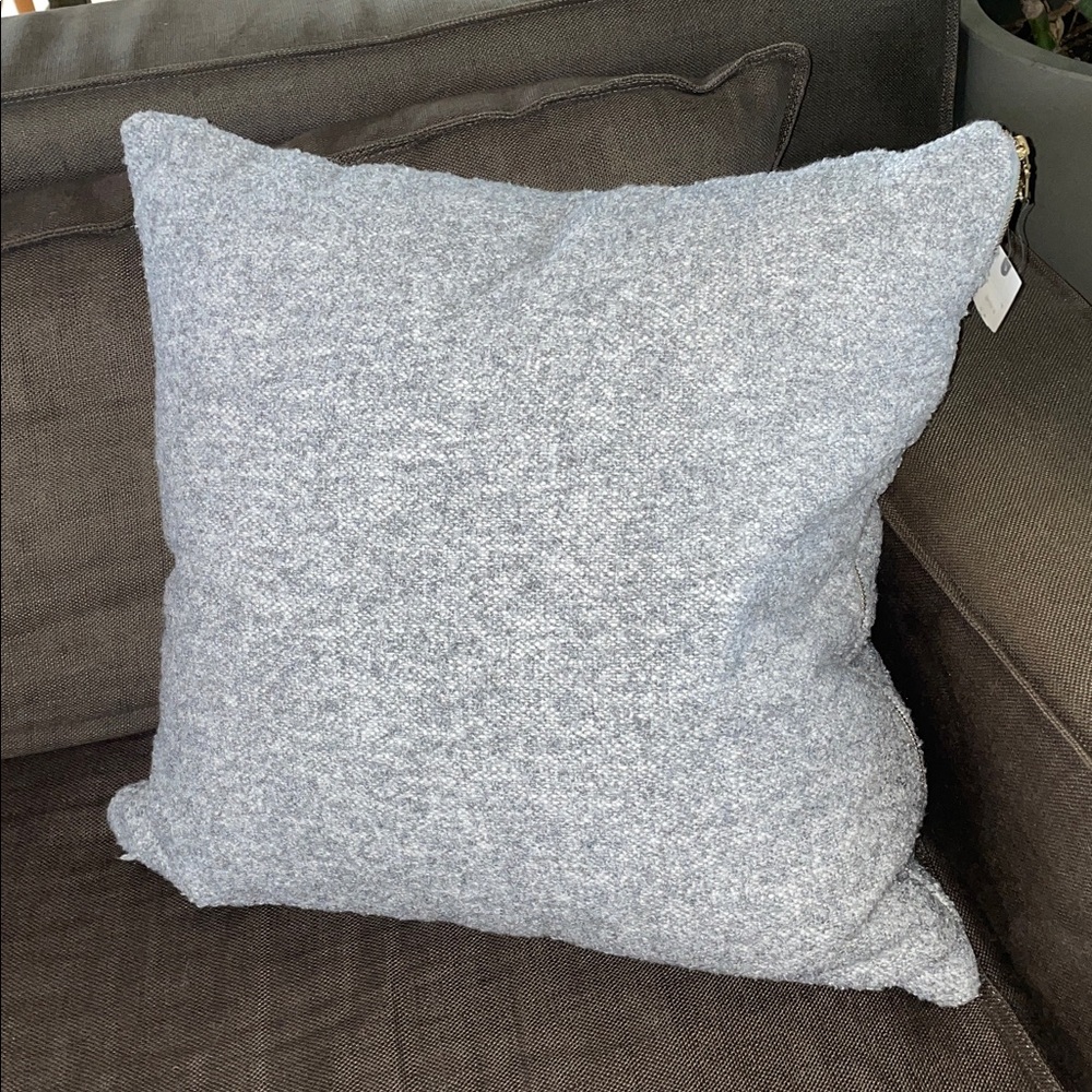 Anthropologie boucle pillow New!